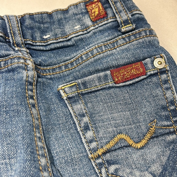 7 For All Mankind size 4 kid’s distressed skinny denim jeans - Picture 2 of 6